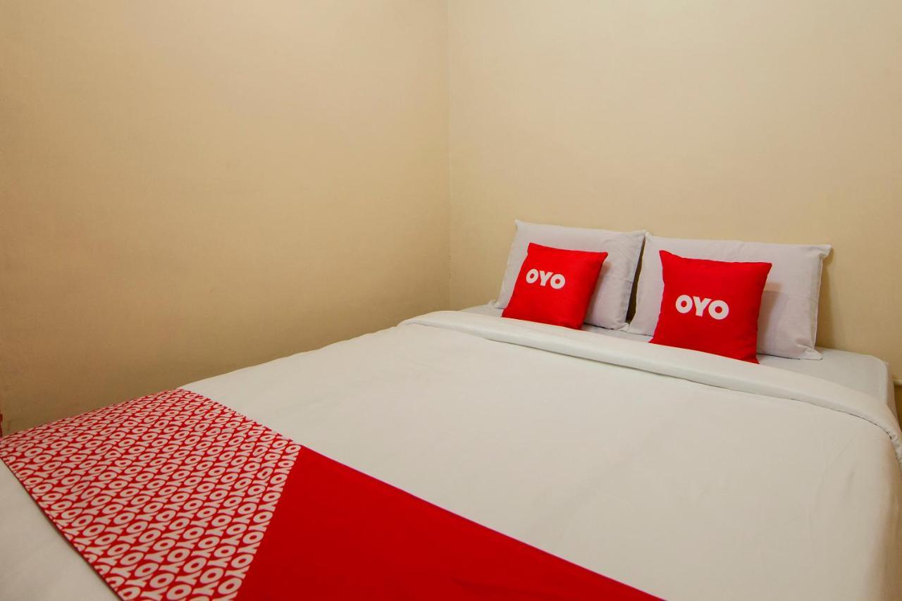 Oyo 2045 Hotel 211 Parapat Ngoại thất bức ảnh